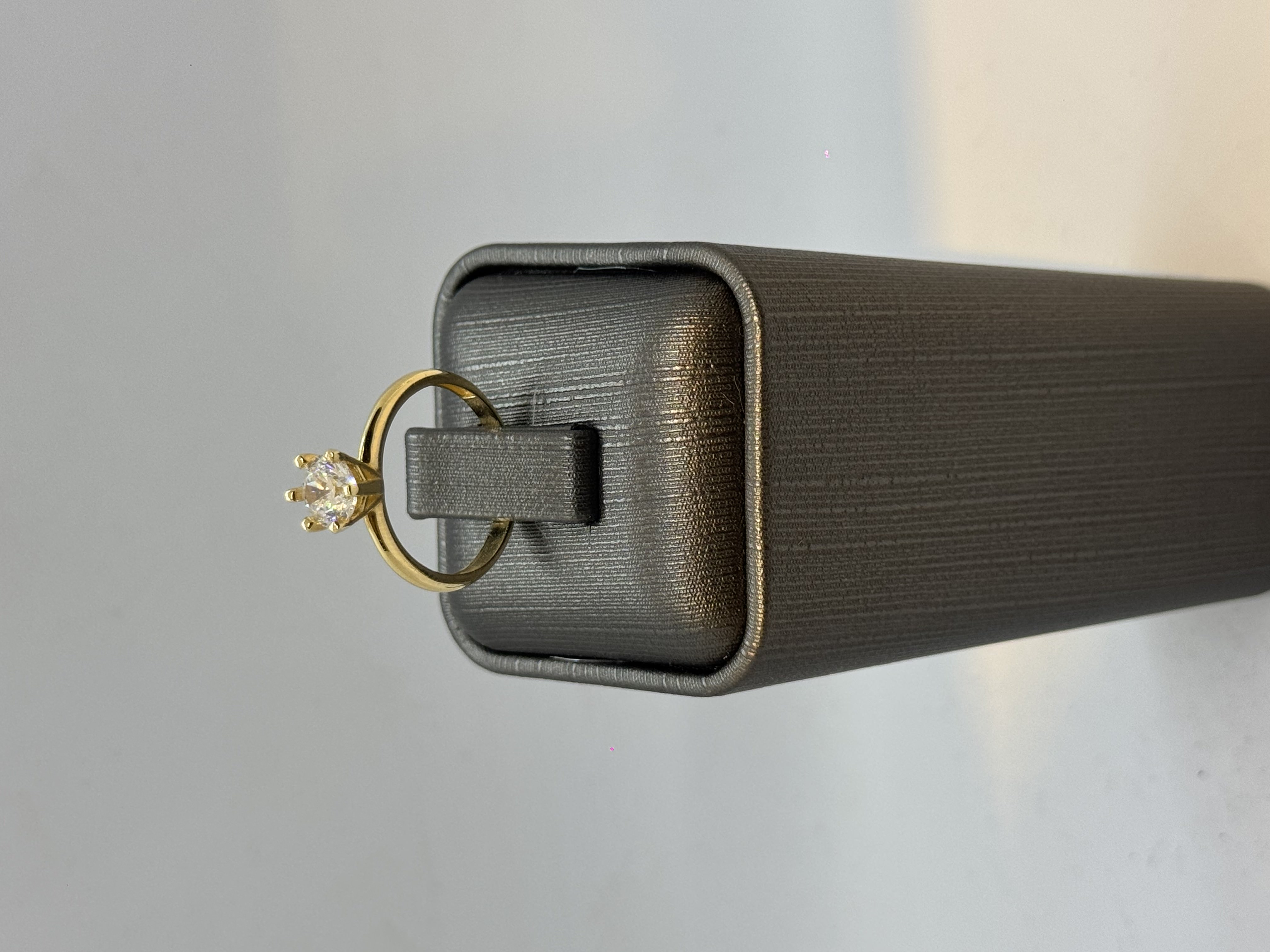 2.10 Gram 14 Ayar Tektaş Yüzük